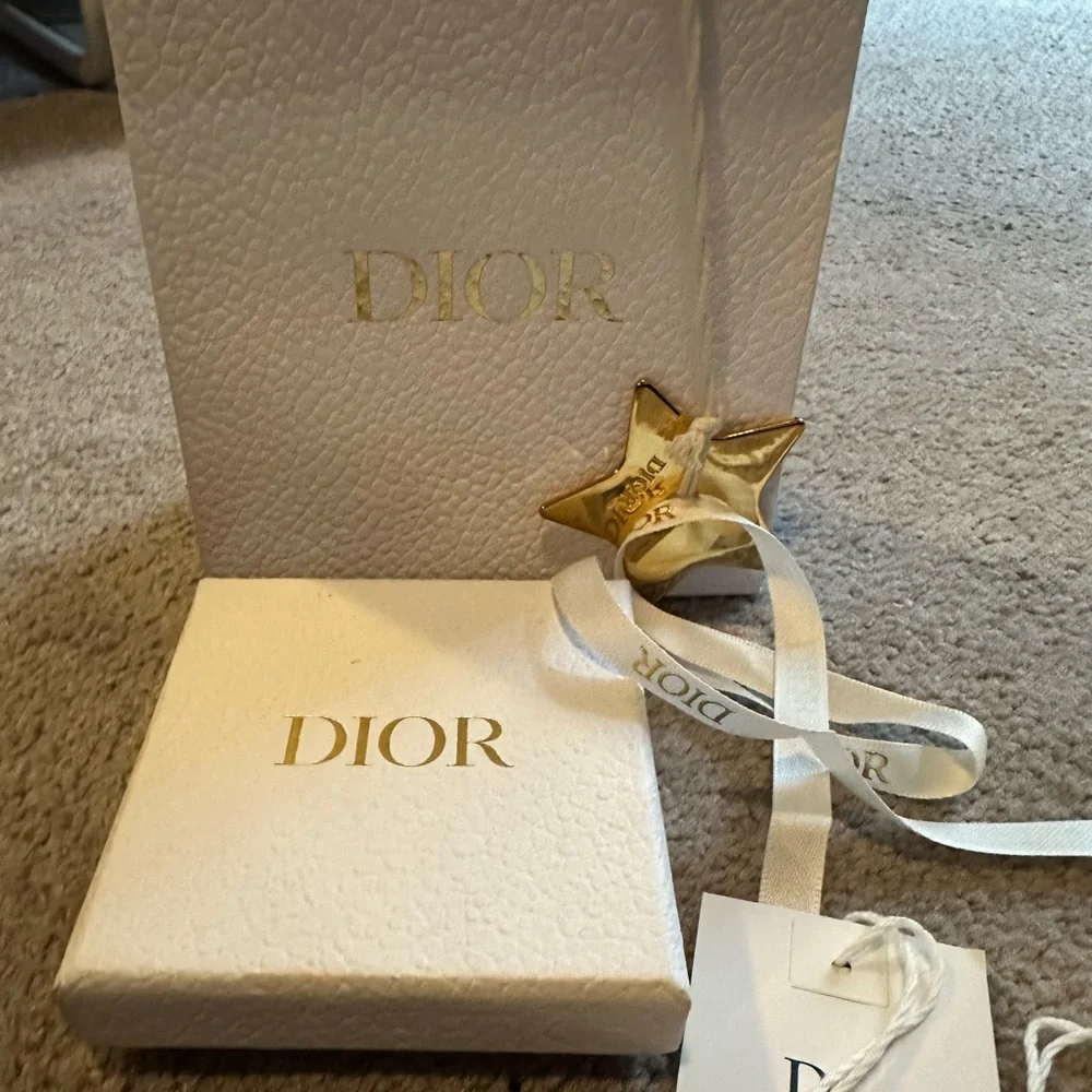 Dior - Picture 4 of 7